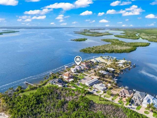 12271 Shoreview Dr, Matlacha, FL