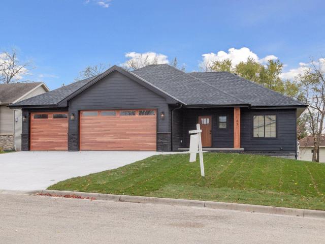 1227 Bellflower Lane