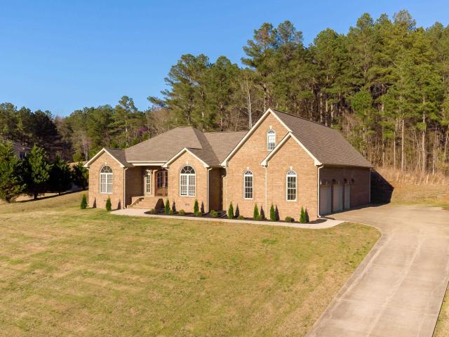 1227 Twin Pines Cir