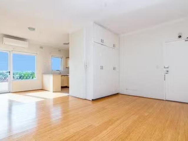 12/27 29 Kings Road, Brighton Le Sands, NSW 2216