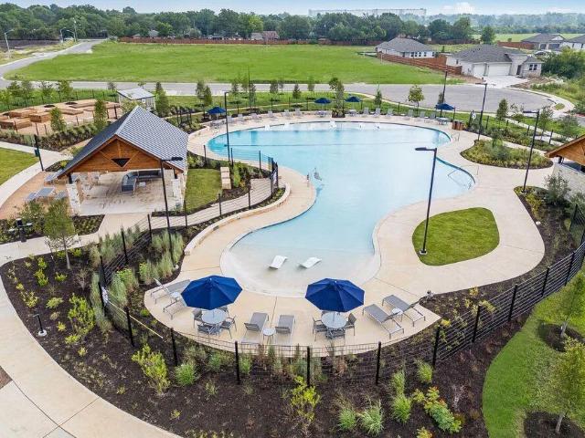 1228 Crumpton Dr