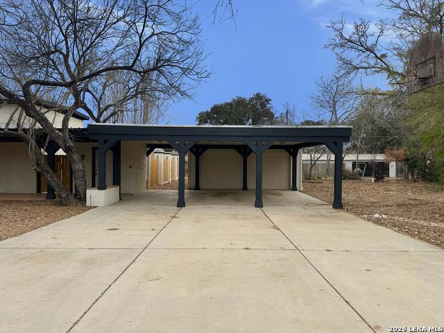 1228 E San Marcos St