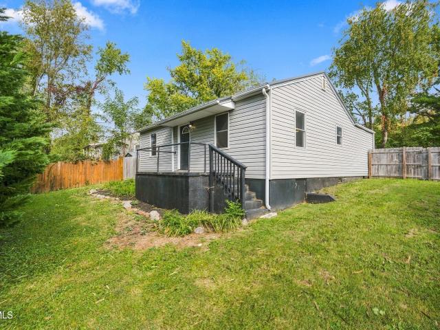 1228 Indian Ridge Road