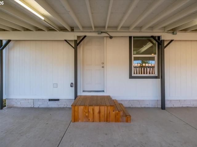 1228 47th AVE