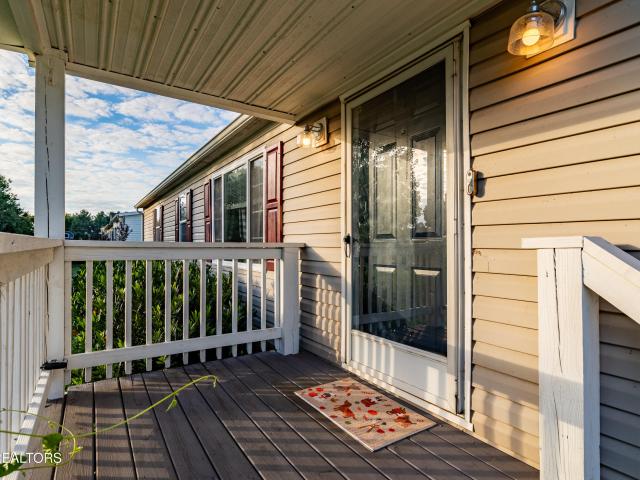 1229 Mountain View Circle