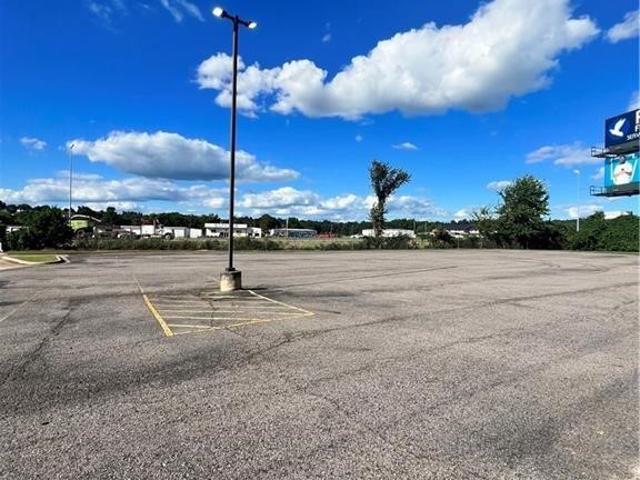 1229 E Market Street TBD