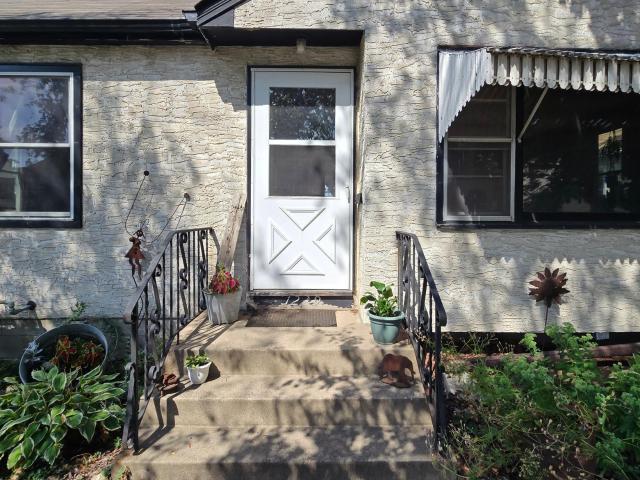 1229 7th Street E