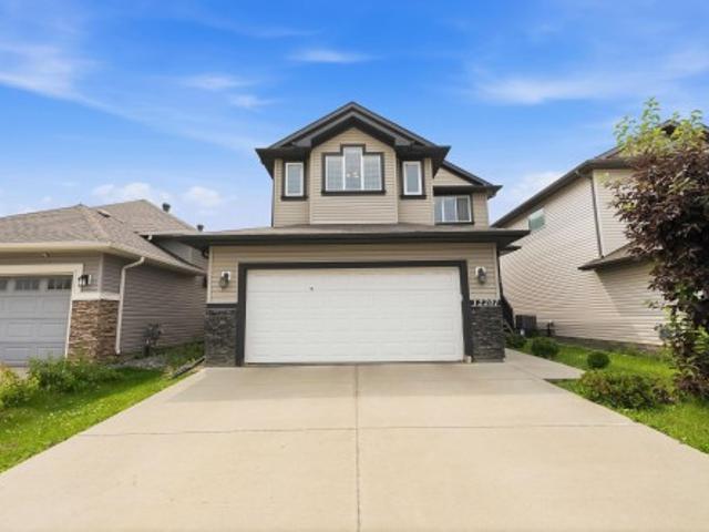 12207 Avenue Nw, Edmonton, AB, T5X 0H3 house for sale | Listing ID E4500 | Royal LePage