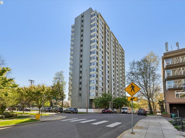 1220 NE 17th Ave, Unit 3D, Portland, OR 97232 | MLS #559574