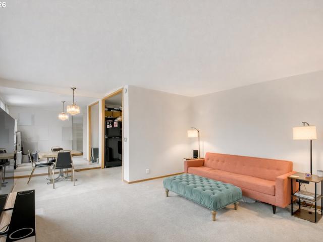 1220 NE 17TH AVE # 2D