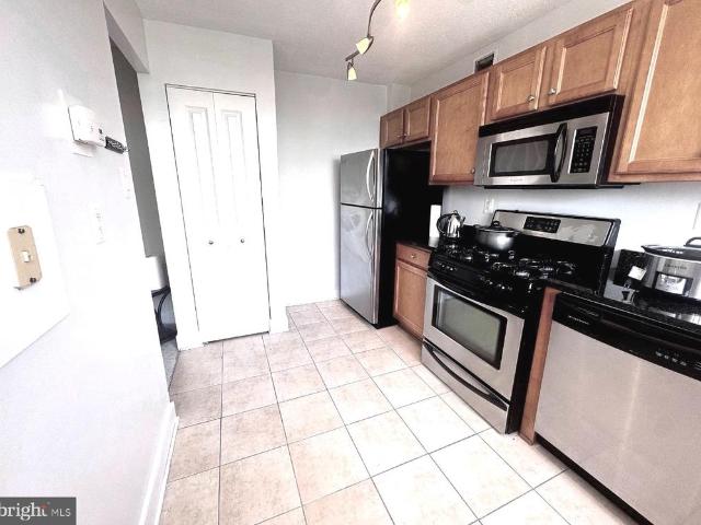1220 Blair Mill Road # 405