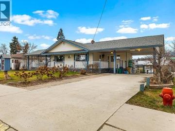 1220 Cedar Street, Creston, BC, V0B 1G3 house for sale | Listing ID 10374 | Royal LePage