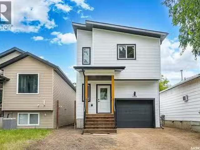 1220 H Avenue N, Saskatoon, SK, S7L 2E2 house for sale List.