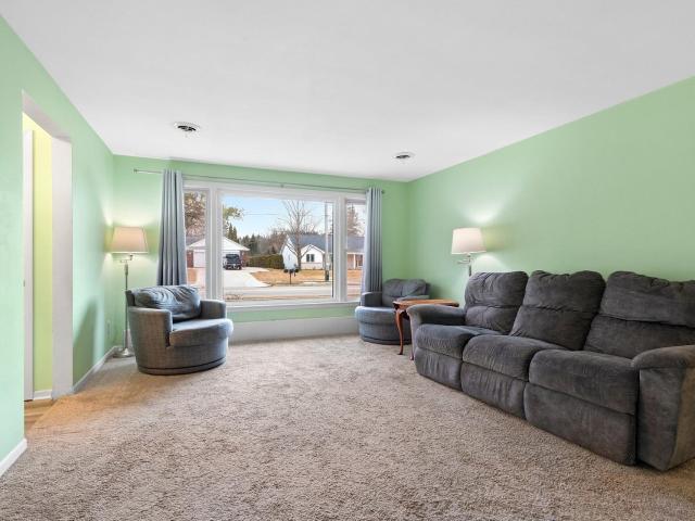 1220 pinecrest road