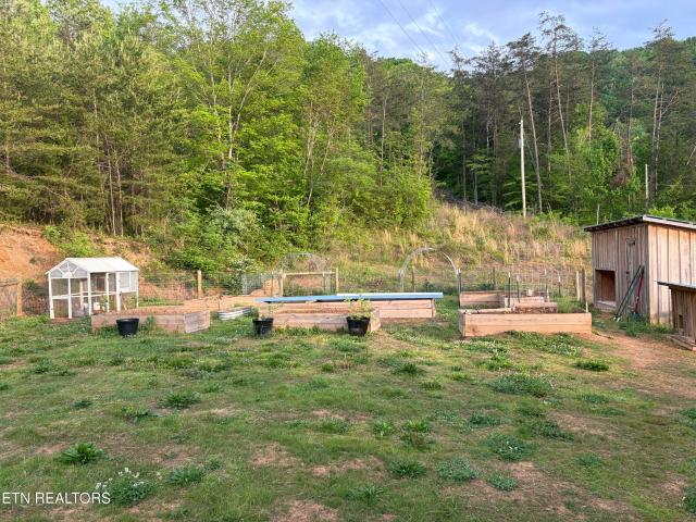 1220 Raven Hill Rd