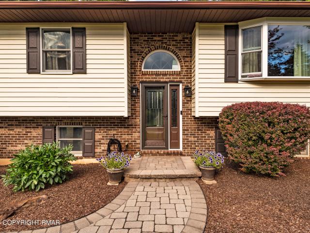 1220 Silver Fox Drive