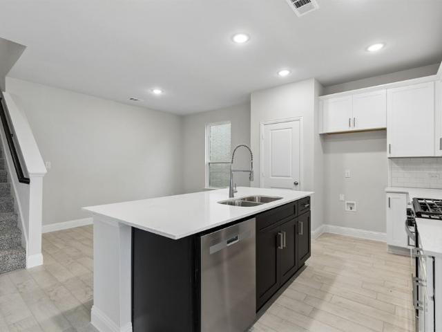 1220 Triton Drive