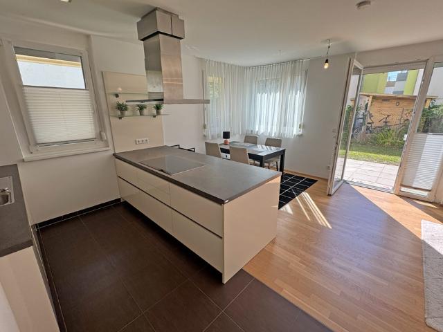 1220 Wien – moderne Gartenwohnung mit 2 Schlafzimmern – 153 m² Garten