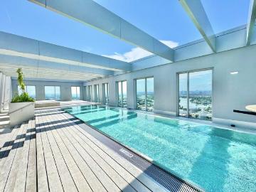 Heustadelgasse, Aspern, Wien - Aufzug, Schwimmbad