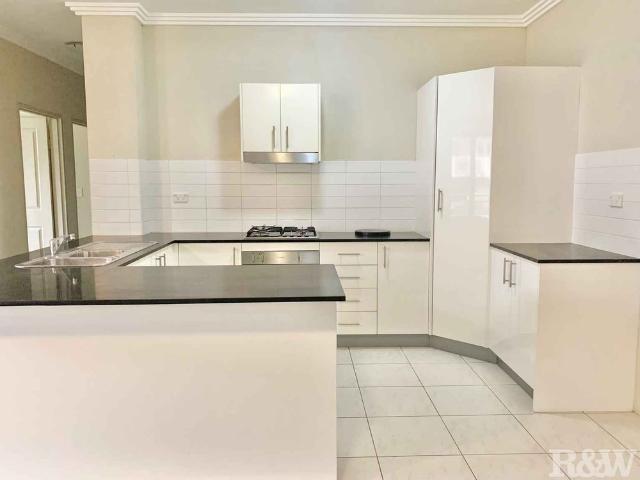 12/20 22 Fourth Avenue Blacktown