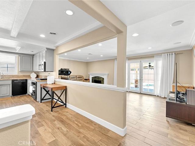 12211 Groveland