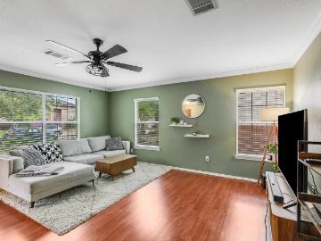 1221 Mason Bend Dr