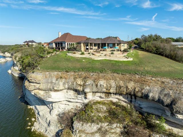1221 Overlook Court