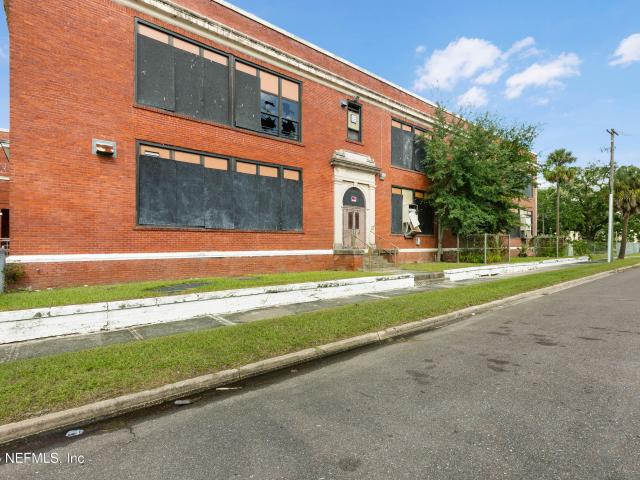 1221 E 16th St, Jacksonville, FL 32206 | MLS #2121