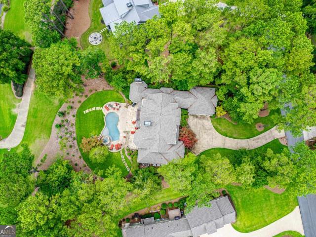 1221 Lake Club Drive