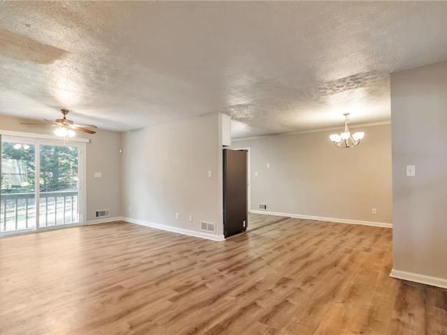 1221 Summit Links Court
