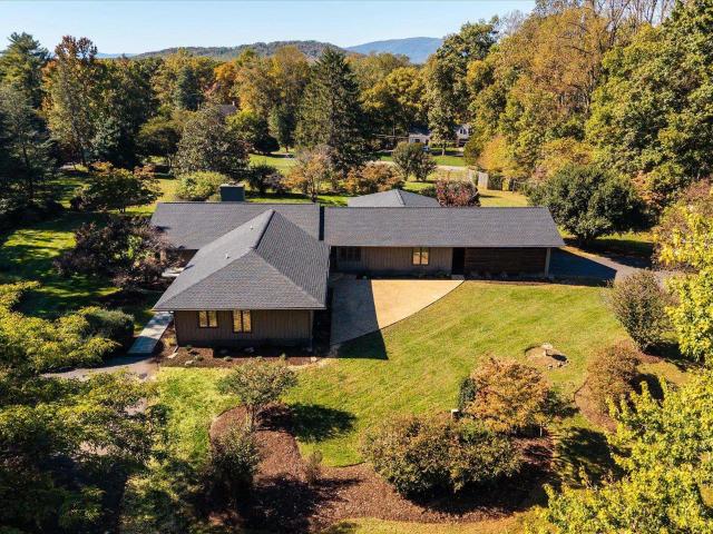 1221 west leigh dr