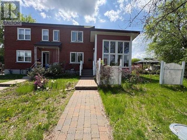1222 Dorchester Avenue, Ottawa, ON, K1Z 8E4 house for lease | Listing ID X13481 | Royal LePage