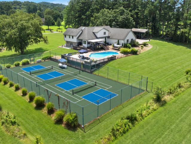 1222 Green Court
