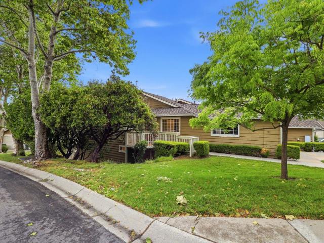 1222 Linder Hill Lane