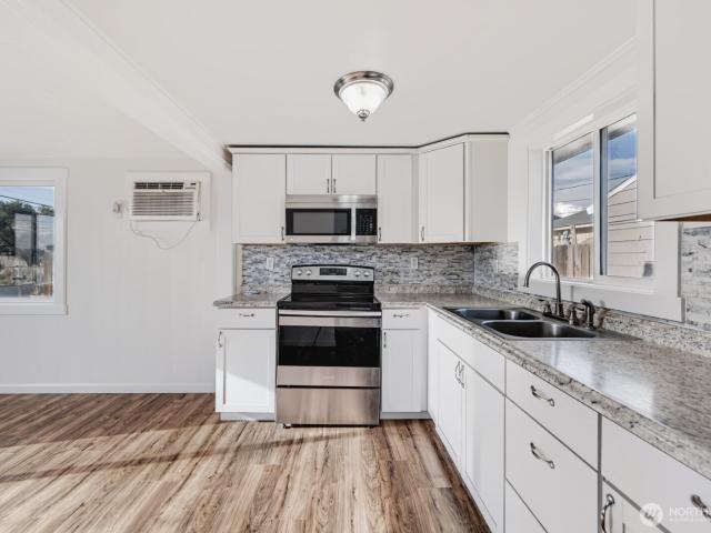 1222 SE A Street