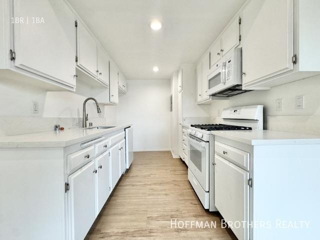 12235 Magnolia Blvd Valley Village, CA 91607