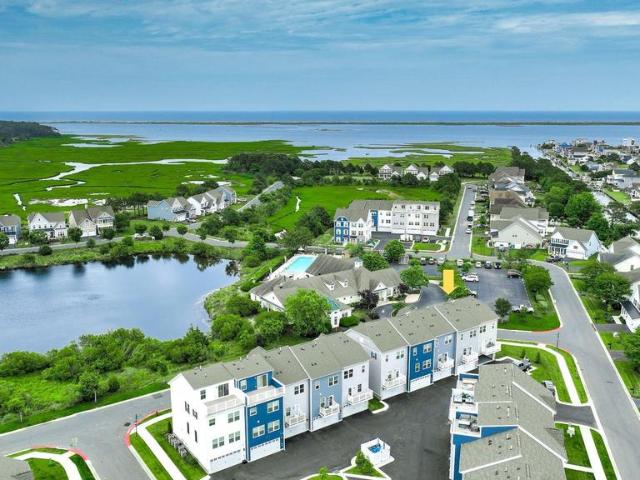 12239 Hidden Bay Drive # 4