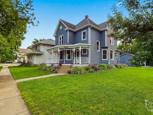 1223 N Locust Street