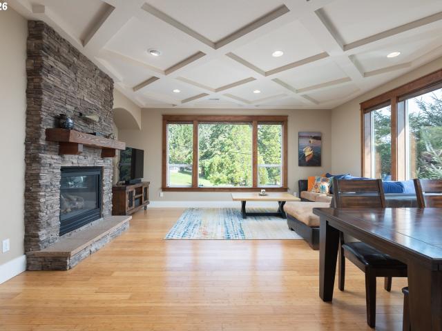 1223 ne regatta park rd