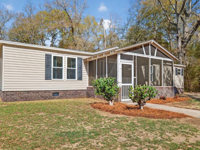 1223 Benton Road