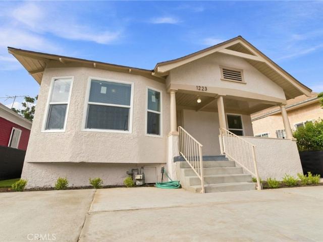 1223 E 35th