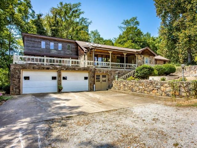 1223 Eagle Point Road