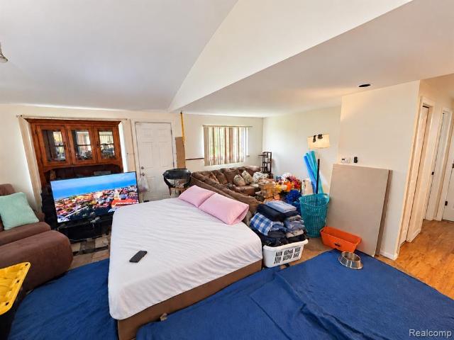 1223 Flamingo Drive