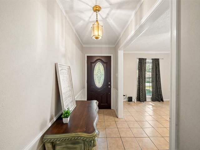 1223 Greenbriar Dr, Huntsville, TX 77340 | MLS #89308