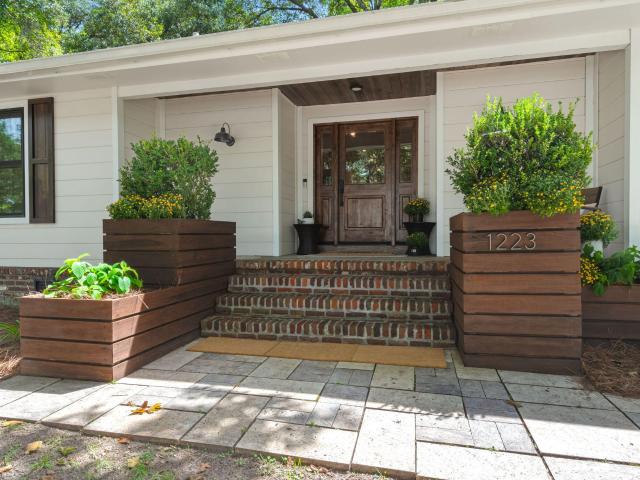 1223 Wappetaw Place