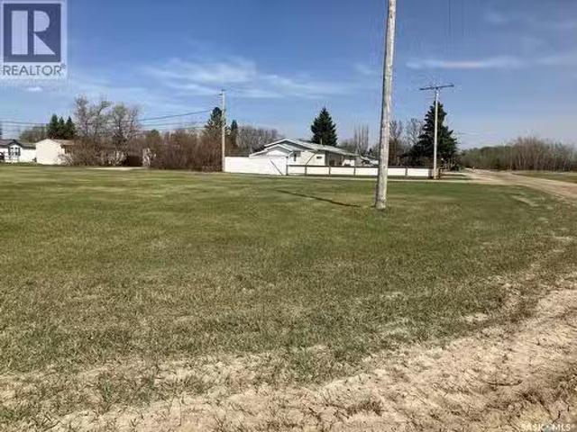 1223 3Rd Street W, Nipawin, SK, S0E 1E0 vacant land for sale.