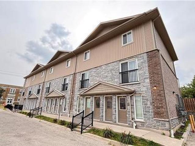 122 Courtland Avenue E Unit# 14, Kitchener, ON, N2G 0B8 townhouse for sale | Listing ID 40853 | Royal LePage