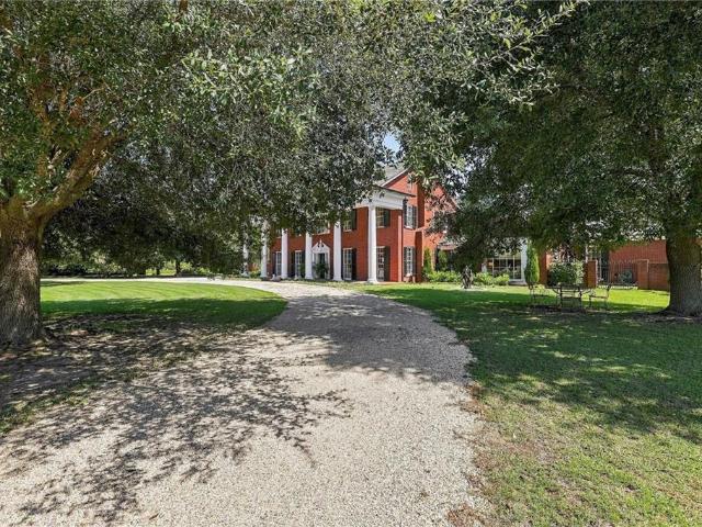 122 College Drive
