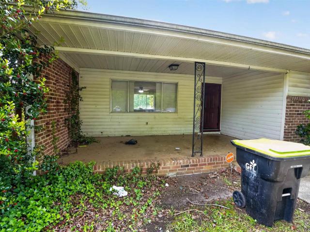 122 Camden Drive