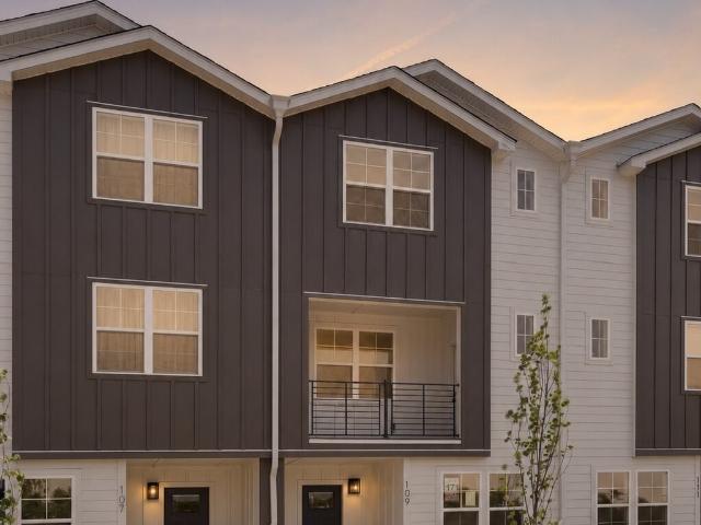 122 Chadwick Ct